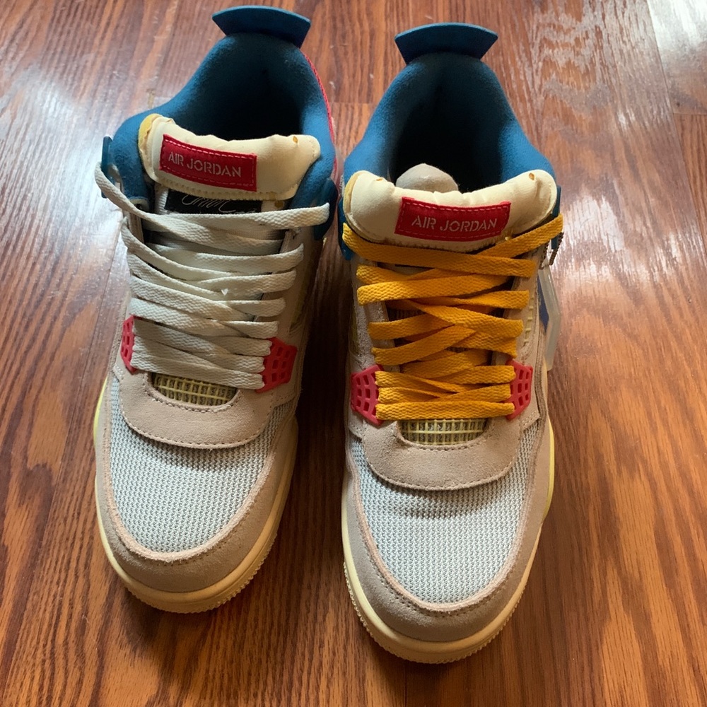 Jordan 4 Guava